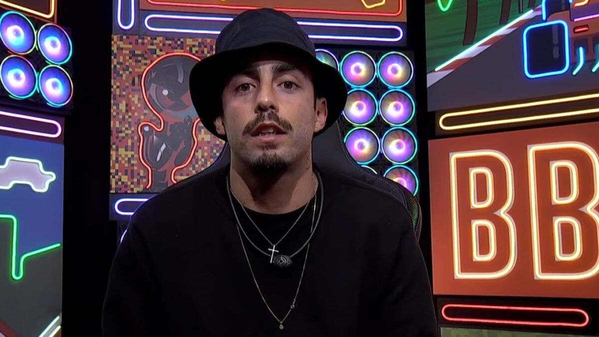 Pedro Scooby no confessionário
