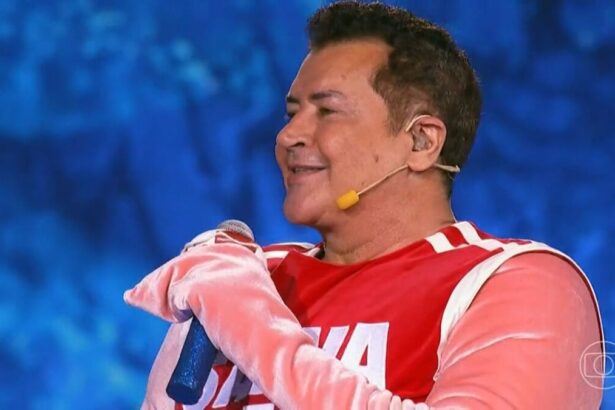 Beto Barbosa após ser desmascarado como Boto no The Masked Singer Brasil