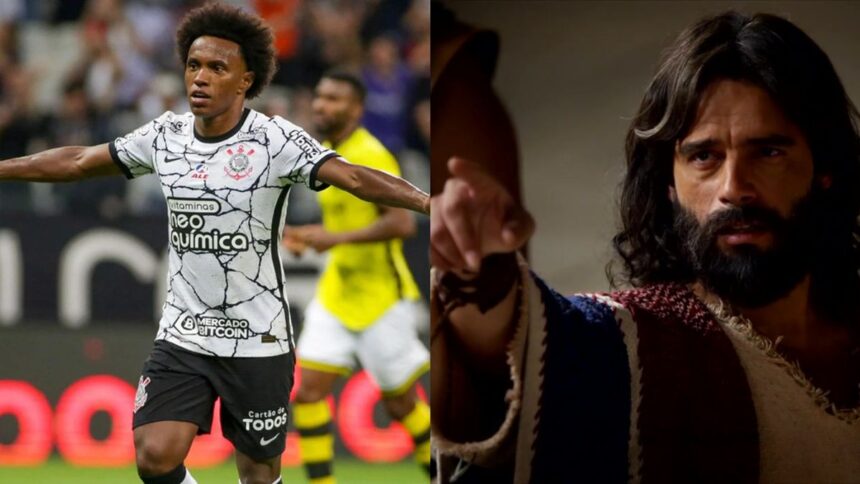 Willian comemorando gol com a camisa do Corinthians, em jogo do Paulistão, em uma montagem com Guilherme Winter (Moíses) em cena da série A Bíblia