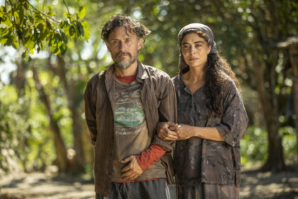 Maria Marruá ( Juliana Paes ) e Gil ( Enrique Diaz ) em Pantanal