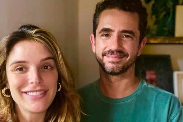 Rafa Brites e Felipe Andreoli em foto posada