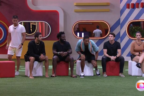 Arthur Aguiar, Pedro Scooby, Douglas Silva, Gustavo, Lucas e Larissa se preparam para o jogo da discórdia do BBB 22