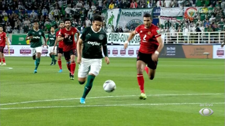 Trecho de transmissão da Band na partida do Mundial de Clubes, gol do Palmeiras marcado pelo jogador Raphael Veiga