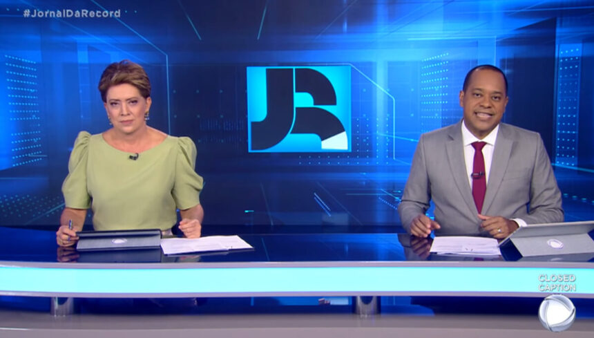 Christina Lemos e Luiz Fara Monteiro na bancada do Jornal da Record