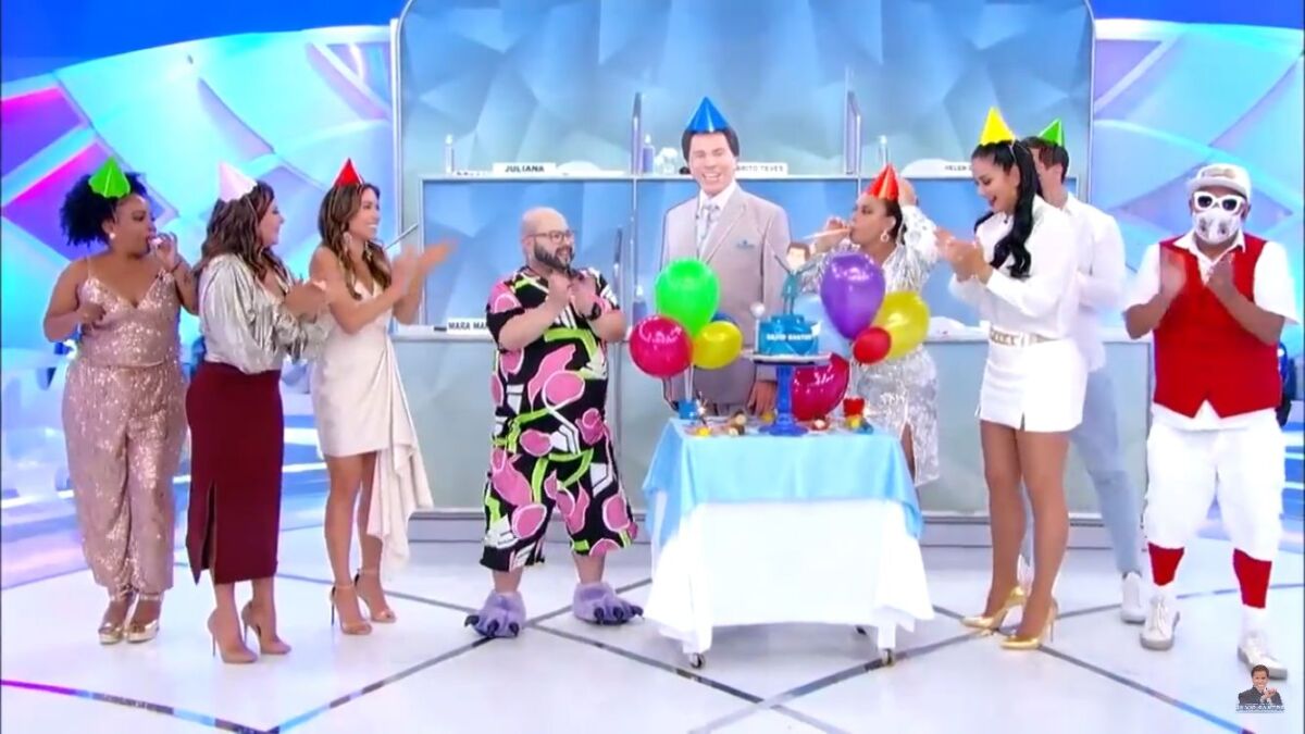 Alexandre Porpetone imita Tiago Abravanel e ganha festa de aniversário.