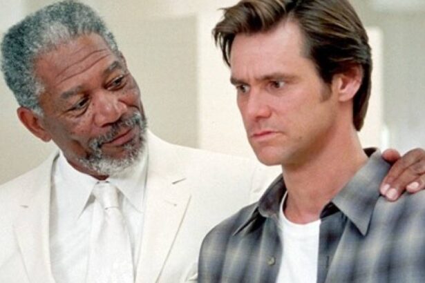 Jim Carrey e Morgan Freeman em trecho do filme Todo Poderoso, exibido pela TV Globo na Sessão de Sábado