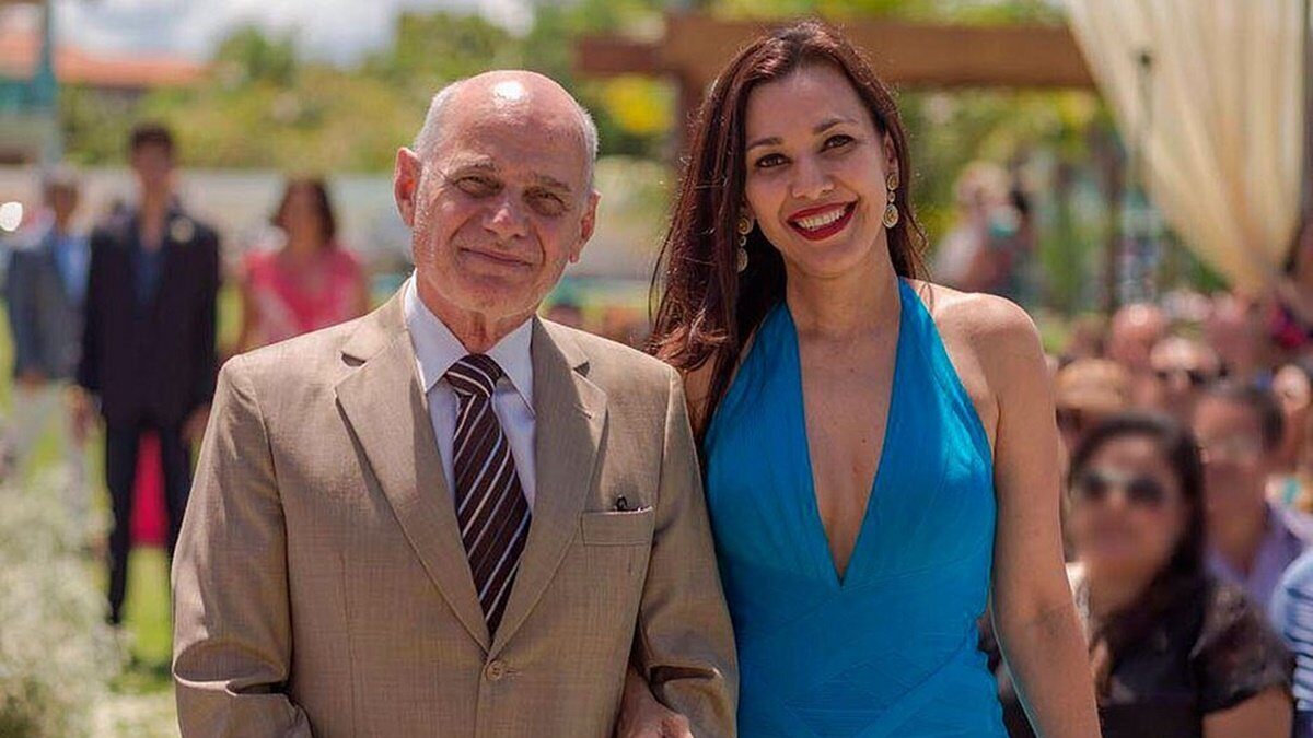Ricardo Boechat e Veruska Boechat em uma foto de reprocução