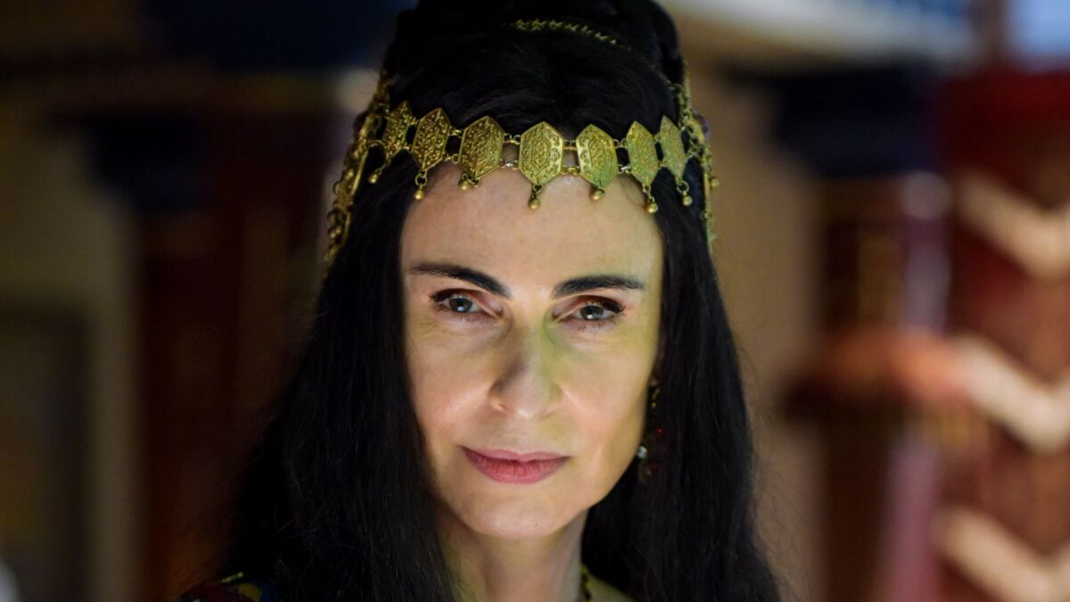 Silvia Pfifer em cena de Reis como Anainér