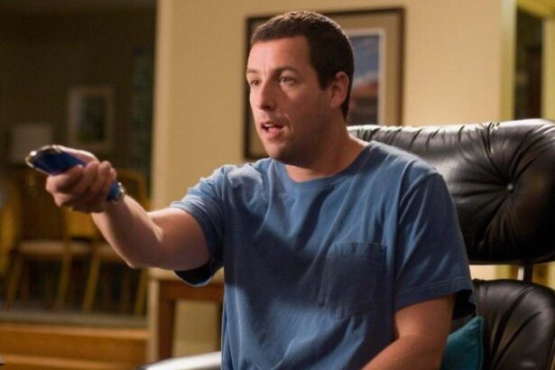 Adam Sandler em trecho do filme Click