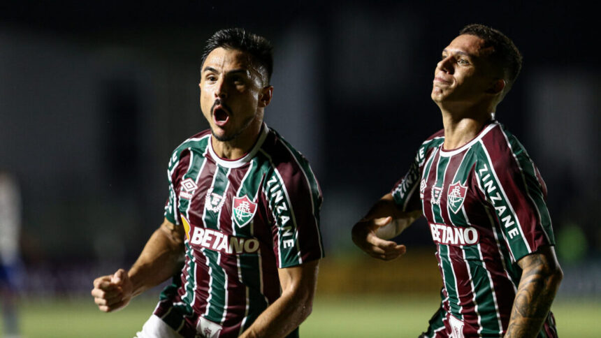 Jogadores do Fluminense comemorando gol pelo clube na fase anterior da Libertadores