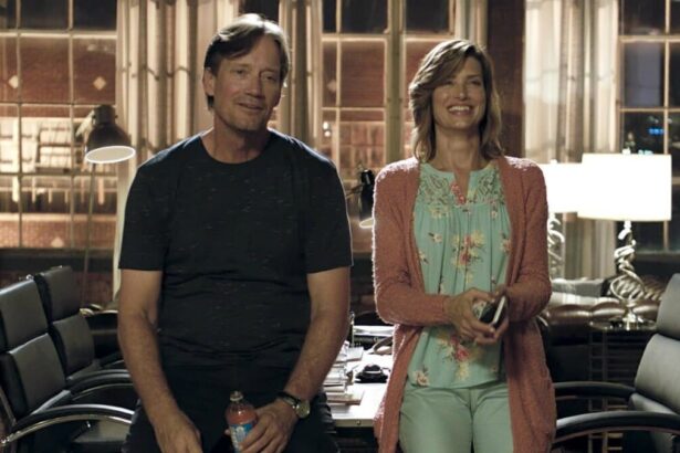 Kevin Sorbo em trecho do filme Que Haja Luz, exibido pela TV Globo na Sessão da Tarde