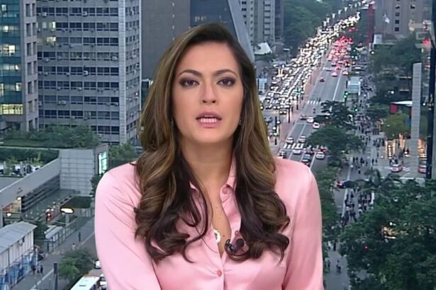 Stella Gontijo nos estúdios do Jornal da Gazeta