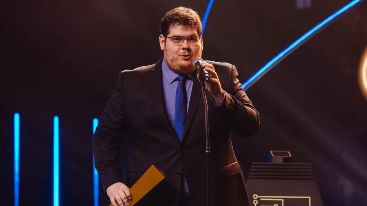 Casimiro discurso durante o prêmio ESports Brasil