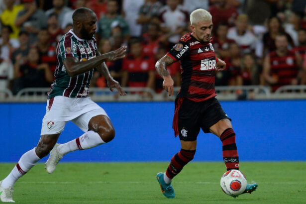 Jogo entre Flamengo e Fluminense, pela final do Carioca