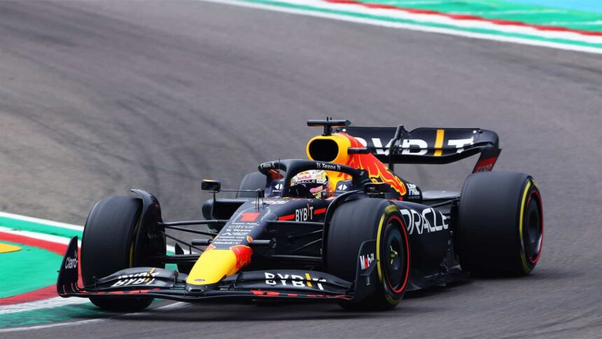 Max Verstappen durante a corrida de Emilia-Romagna na Fórmula 1