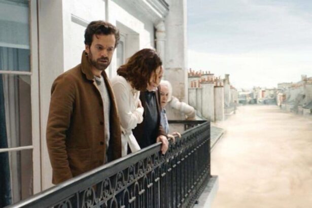 Romain Duris e Olga Kurylenko em trecho do filme O Último Suspiro, exibido pela TV Globo na Tela Quente