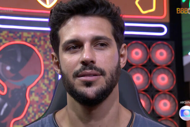 Rodrigo Mussi no confessionário do BBB 22