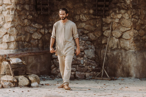 Samuel (Rafael Gevú) em trecho da série Reis