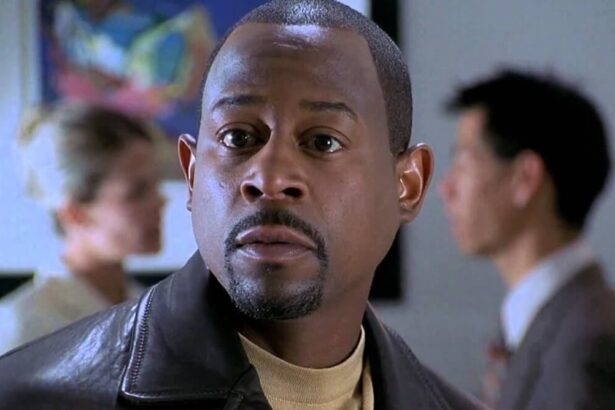 Martin Lawrence em trecho do filme Um Tira Muito Suspeito