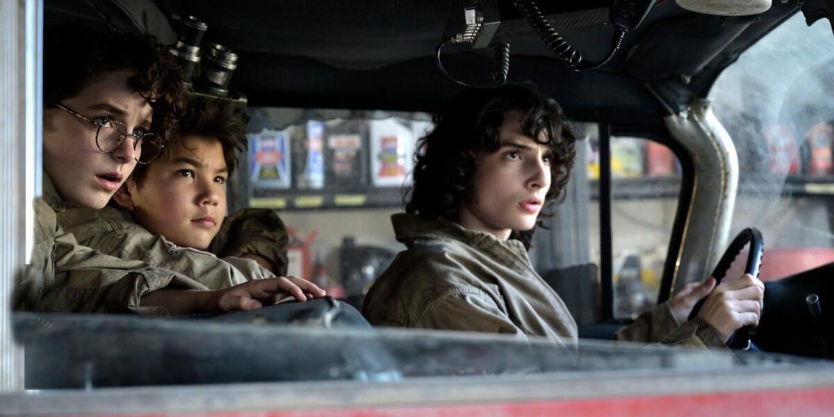 Elenco de Ghostbusters Mais Além