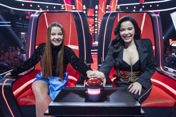 Maiara & Maraisa apertam botão e viram a cadeira no The Voice Kids da TV Globo