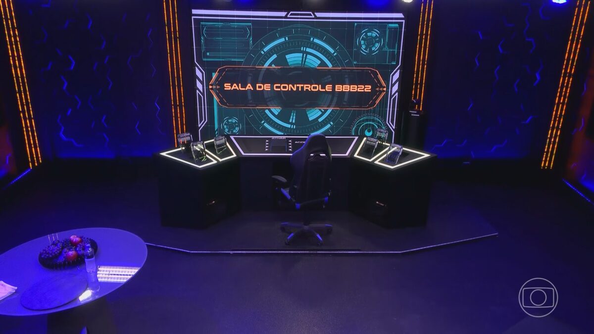 Sala de controle do BBB 22 onde Arthur Aguiar passará os próximos dias