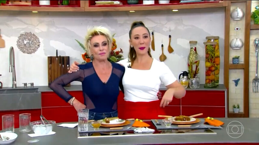 Ana Maria Braga e Ju Massaoka abraçadas nos estúdios do Mais Você, na cozinha do programa