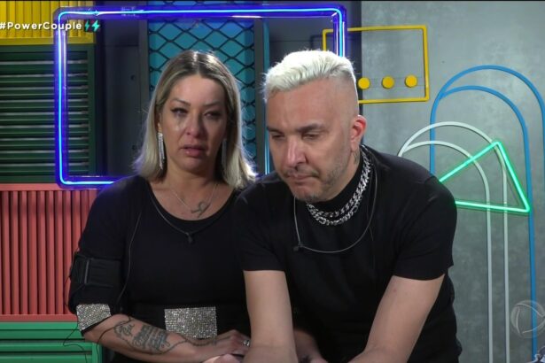 Baronesa chorando ao lado de Rogério em depoimento para deixar o Power Couple Brasil 6