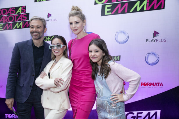 Ângelo Paes Leme, Mharessa Fernanda e Rhaísa Batista na Coletiva de Imprensa da série Todas as Garotas em Mim