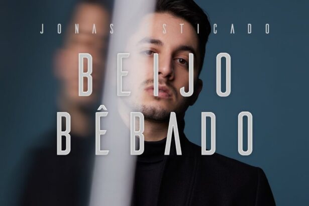 Jonas Esticado na capa do single Beijo Bêbado