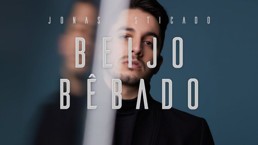 Jonas Esticado na capa do single Beijo Bêbado