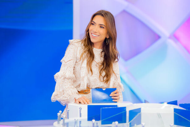 Patrícia Abravanel no cenário do Programa Silvio Santos