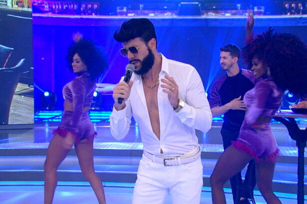 Rodrigo Faro vestido de Gusttavo Lima no Dança Gatinho