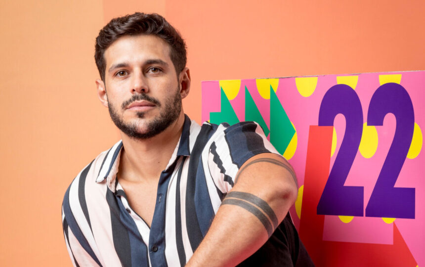 Rodrigo Mussi em foto posada para o BBB 22