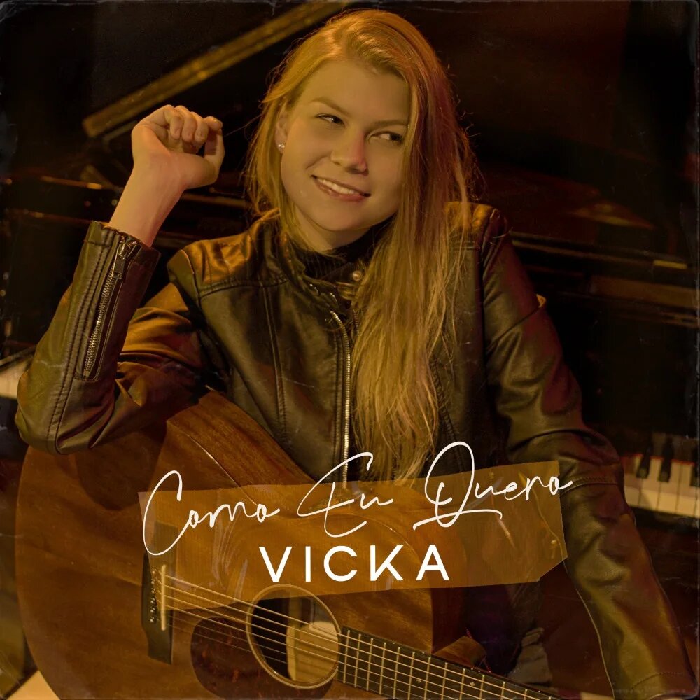 Vicka sorri