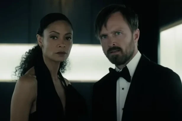 Elenco de Westworld em cena da série