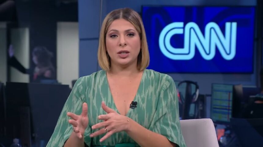 Daniela Lima em trecho de uma participação em programa da CNN Brasil Soft