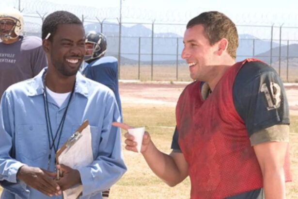 Chris Rock e Adam Sandler em trecho do filme Golpe Baixo