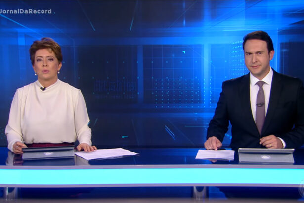 Christina Lemos e Eduardo Ribeiro na bancada do Jornal da Record