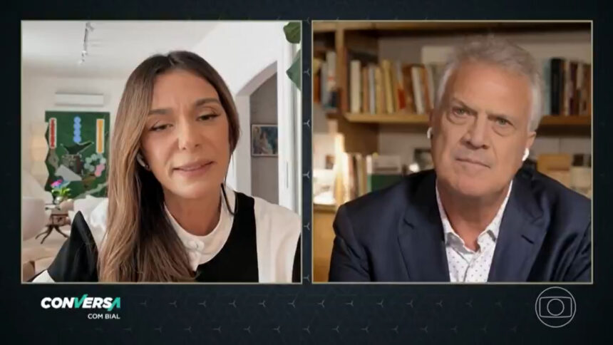 Mônica Martelli e Pedro Bial, em trecho do Conversa com Bial via videoconferência