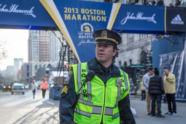 Mark Wahlberg em trecho do filme O Dia Do Atentado