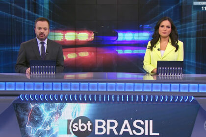 Marcelo Torres e Márcia Dutra na bancada do SBT Brasil