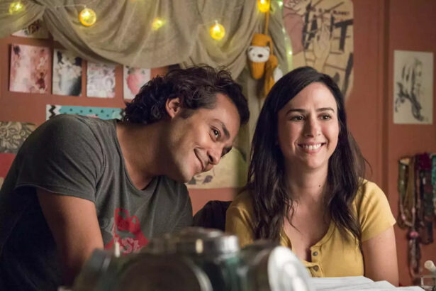 Enzo (Eduardo Sterblitch) e Rita (Tatá Werneck) em trecho da série original Globoplay Shippados