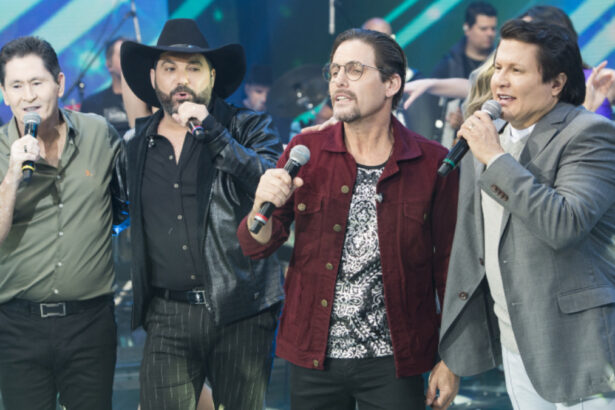 Giovani, Edson, Hudson e Gian cantam juntos durante gravação do Pizzaria do Faustão, na Band