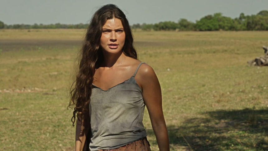 Juma (Alanis Guillen) em trecho da novela Pantanal