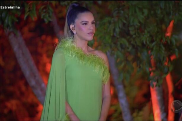 Mariana Rios com um vestido verdade, em trecho do Ilha Record