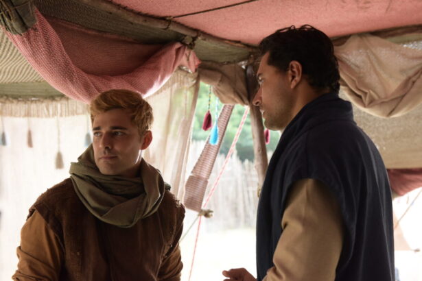 Jônatas (Miguel Coelho) e Saul (Carlo Porto) em treco da série Reis