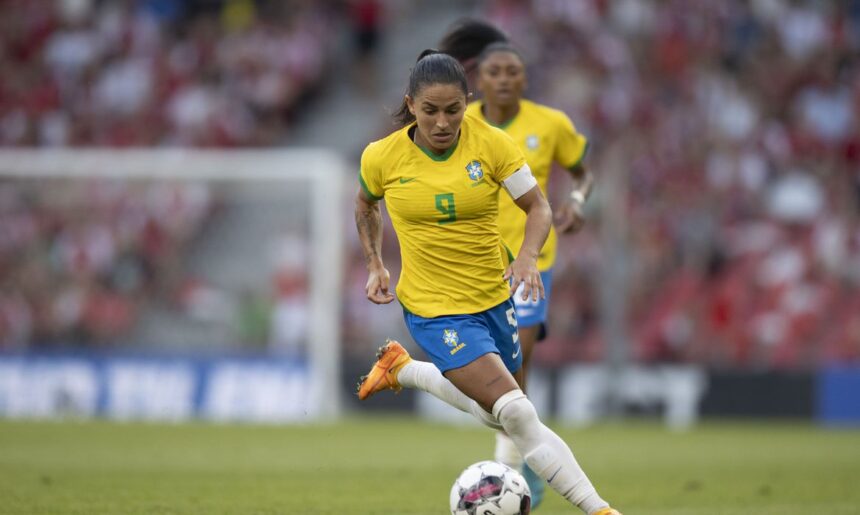 Jogadoras do Brasil em campo, pela Seleção Feminina