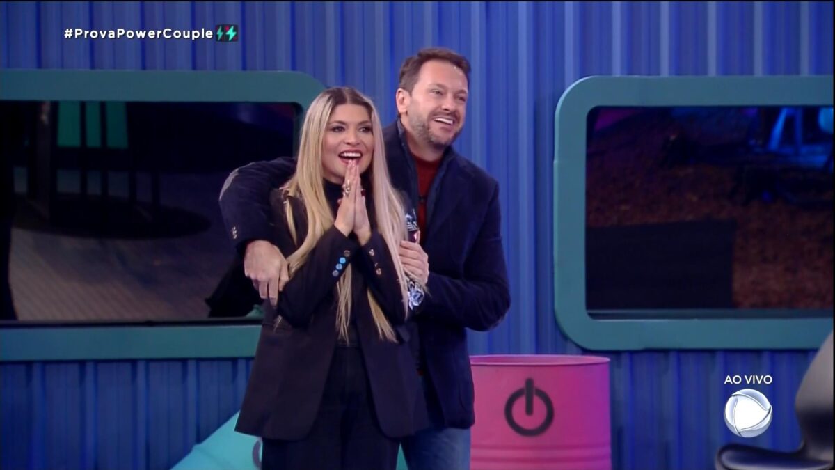 Adryana e Albert comemoram vitória ao se tornar o primeiro casal finalista do Power Couple Brasil 6