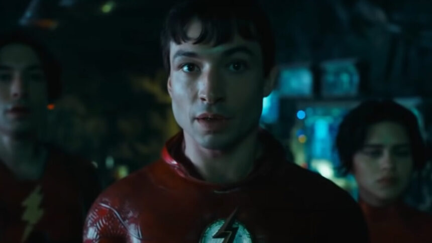 Ezra Miller vestido como Flash